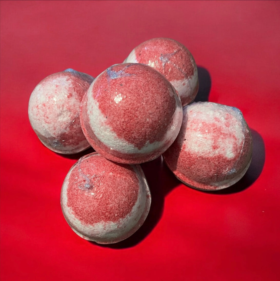 Red passion bath bomb 💫