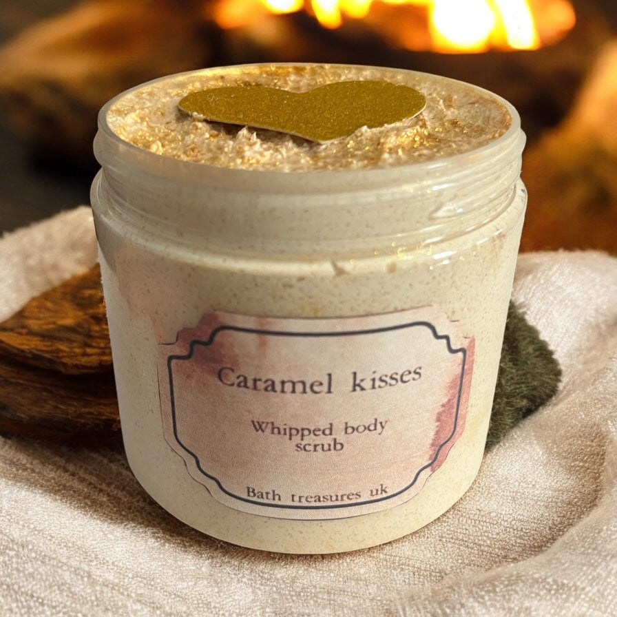 Caramel kisses whipped body scrub 💫