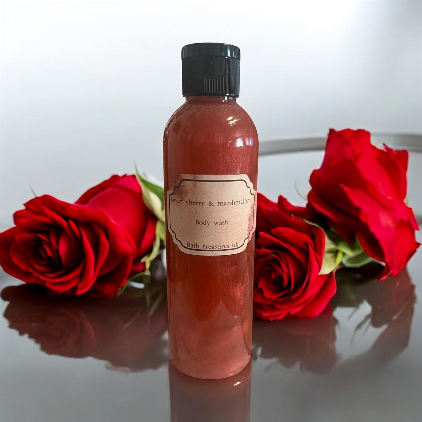 Sweet cherry & marshmallow body wash 💫