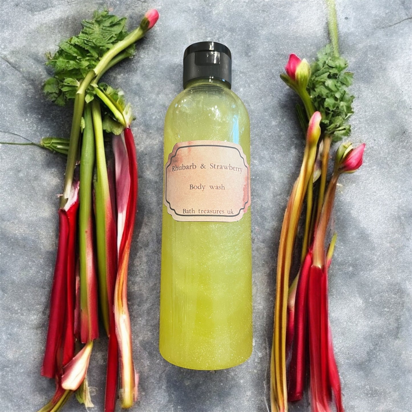 Rhubarb & Strawberry Body Wash 💫