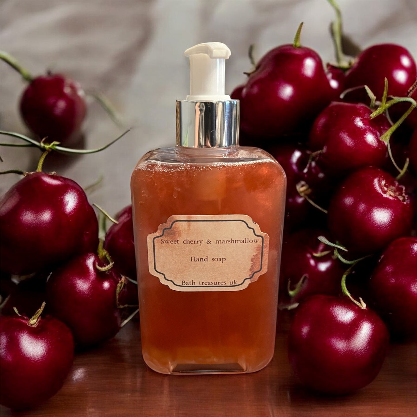 Sweet cherry & marshmallow hand soap 💫