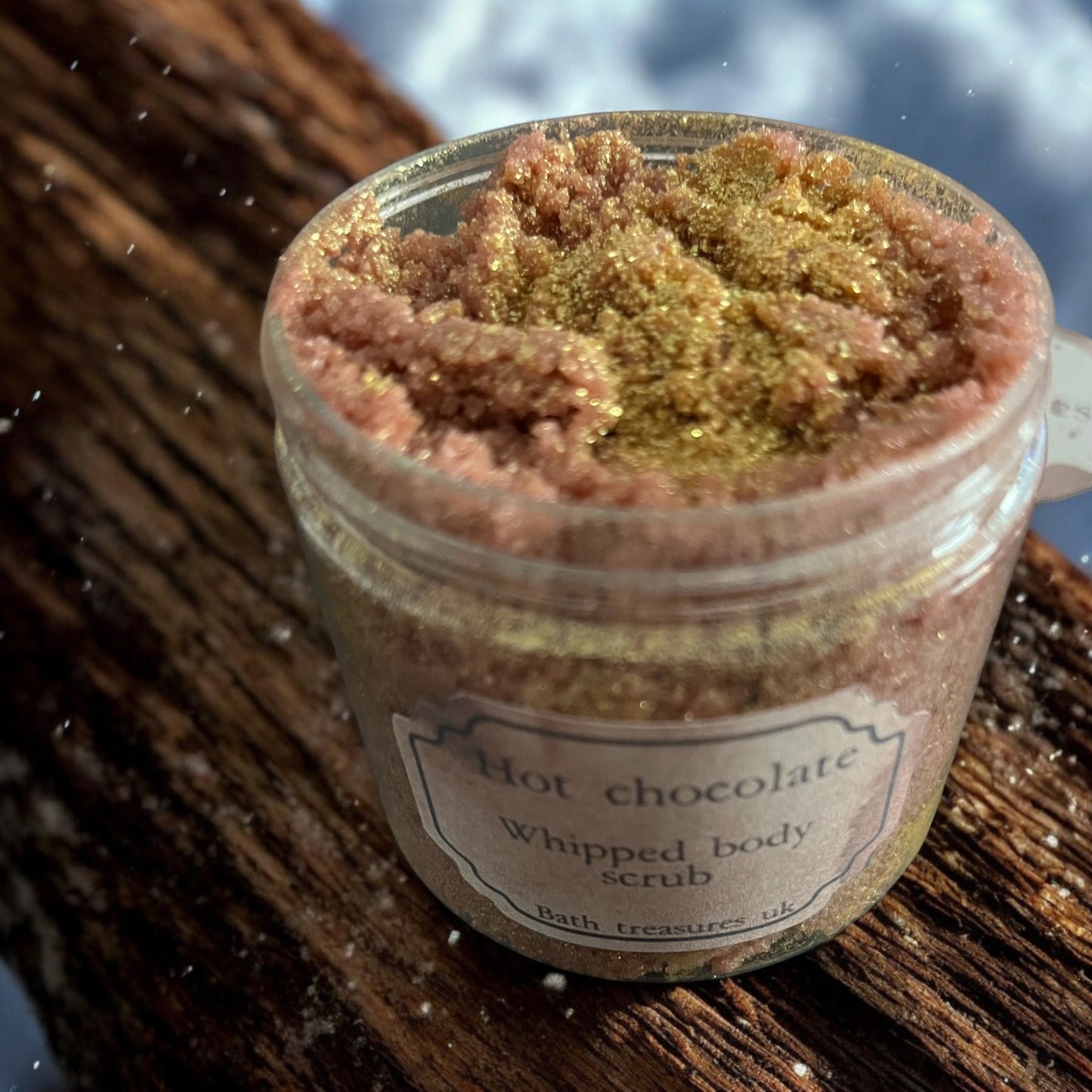 Hot chocolate whipped body scrub 💫