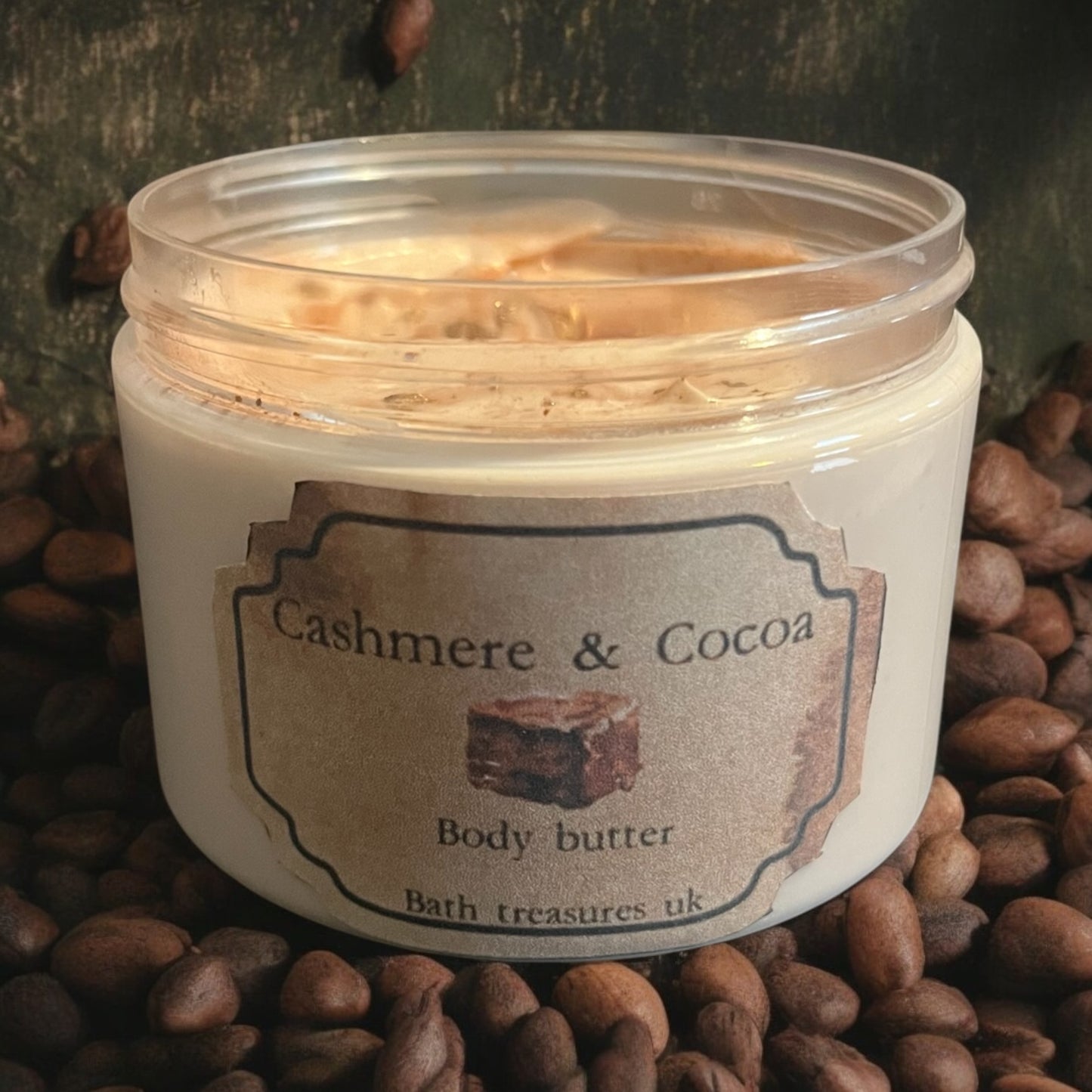 Cashmere and cocoa body butter 💫