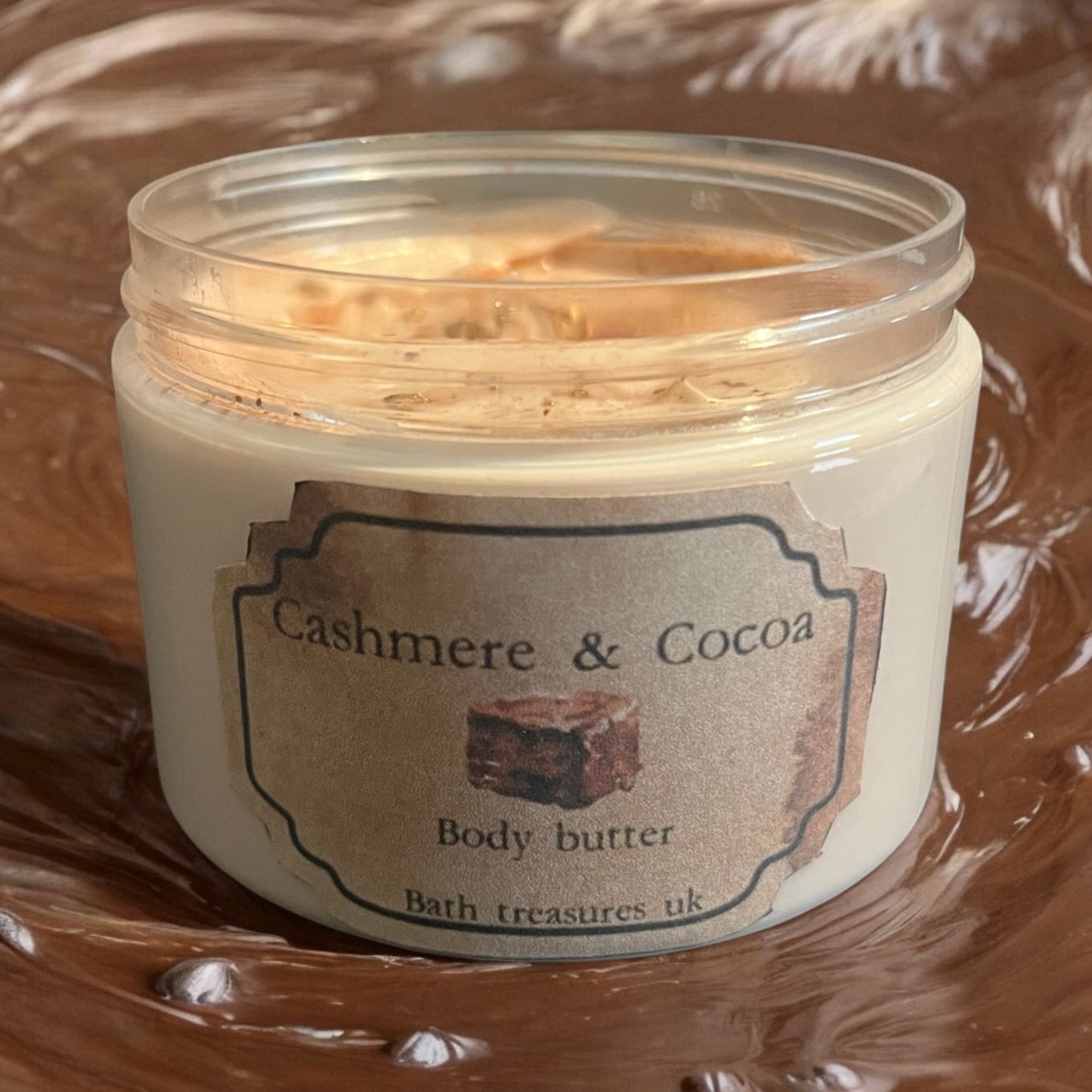 Cashmere and cocoa body butter 💫