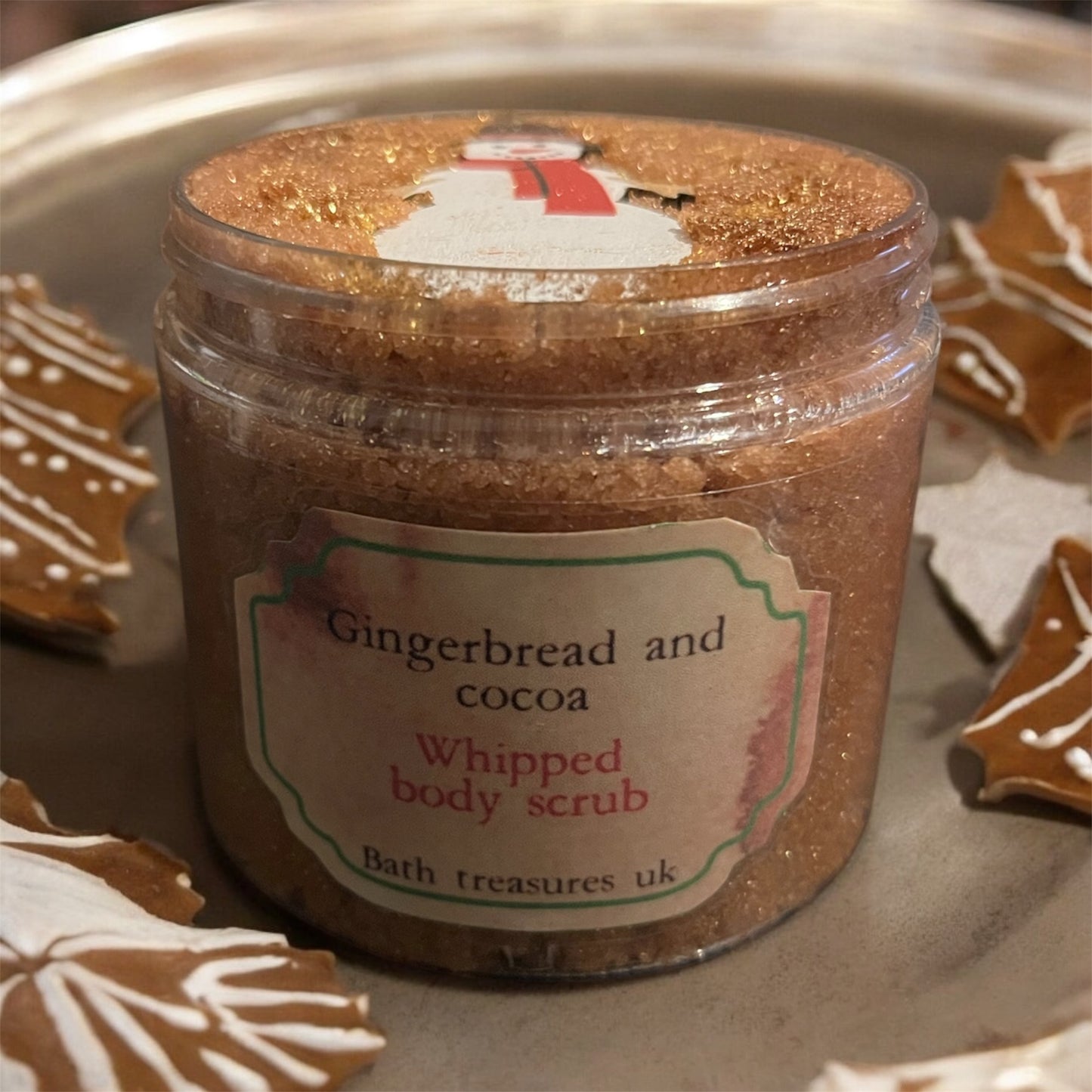 Gingerbread and cocoa whipped body scrub 💫