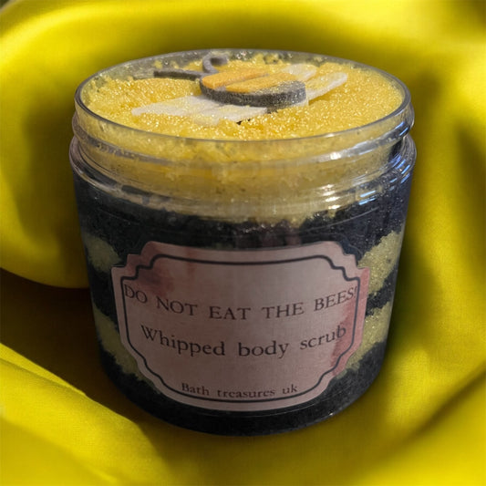 DO NOT EAT THE BEES! Whipped body scrub 💫
